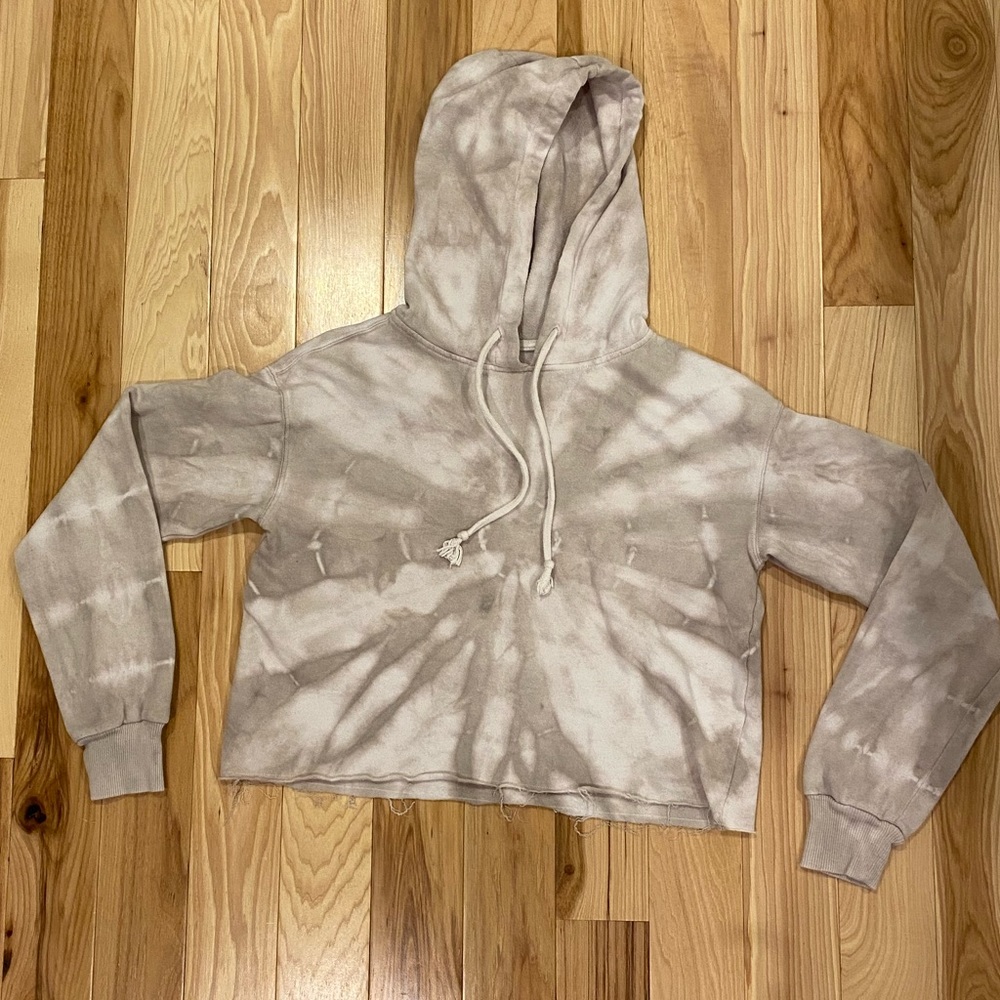 SO peach and beige tie dye cropped hoodie